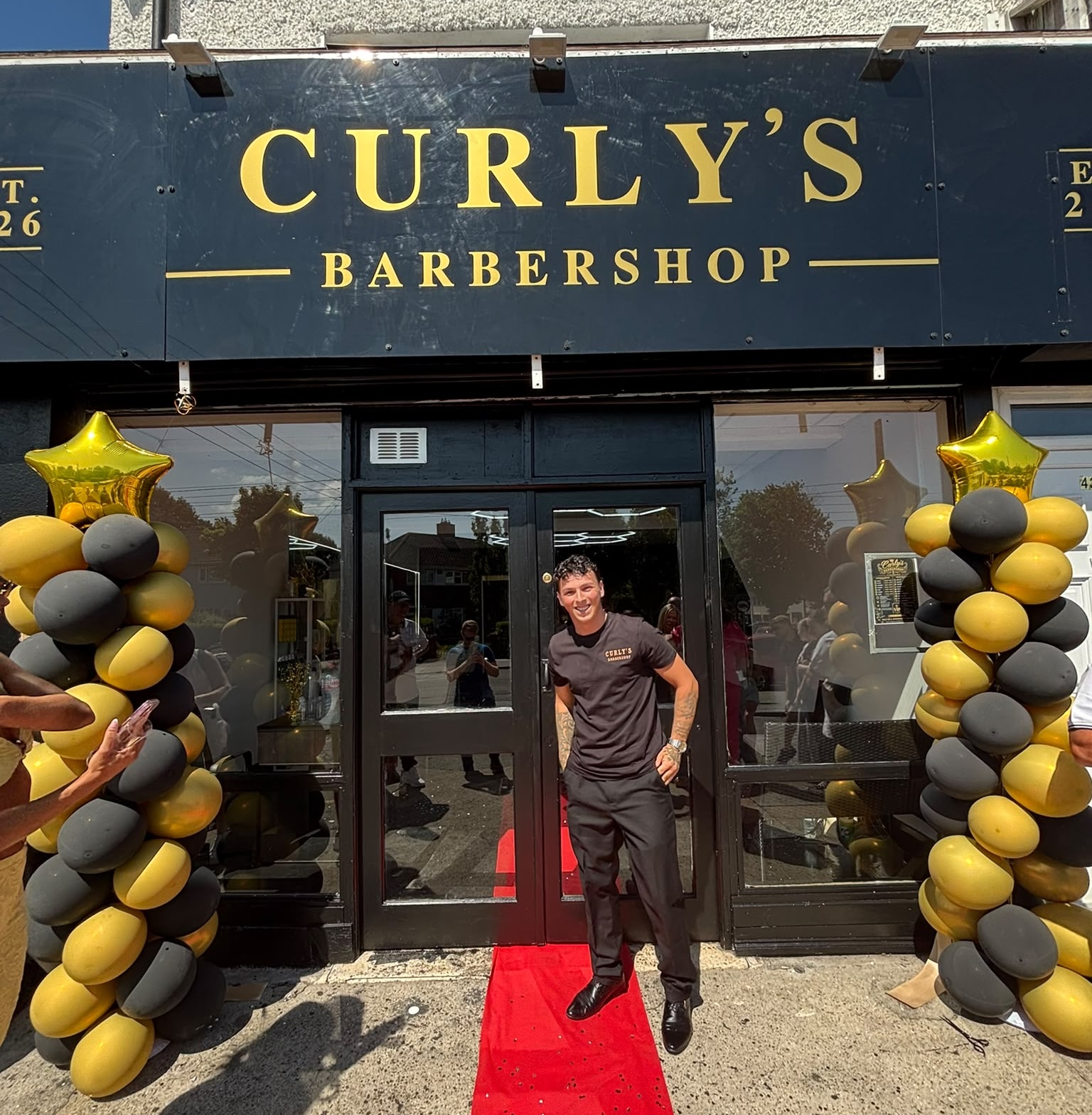 Taylor Dolan, Senior Barber at Curly's Barbershop in Santry, Dublin 9